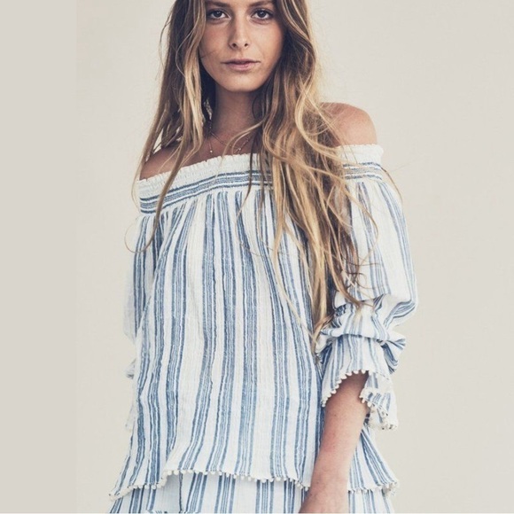 LoveShackFancy Daisy Off the Shoulder Crop Top
Blouse Size XS Pom Pom Hem - Picture 3 of 15